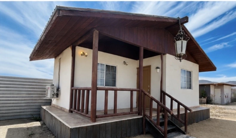 Harvest Cabin in Valle de Guadalupe front view